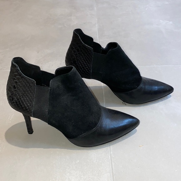 Enzo Angiolini Bootie - Picture 3 of 9